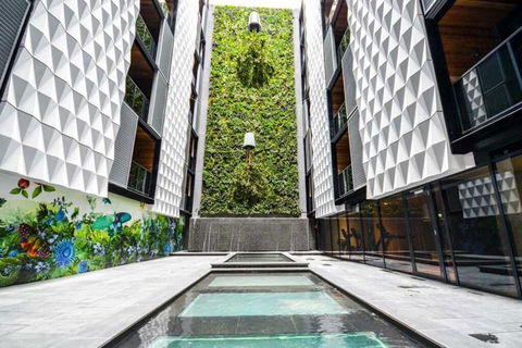 A Central & Cozy 2BR Apt Near Federation Square - Accommodation Search 3