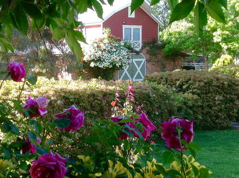 A Country Barn Retreat - Accommodation Search 0