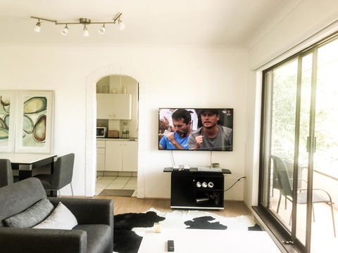 A Jewel Amongst Greenery - Accommodation Search 0