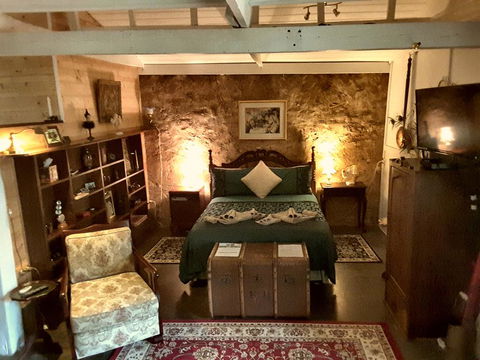 A La Folly - Accommodation Search 0