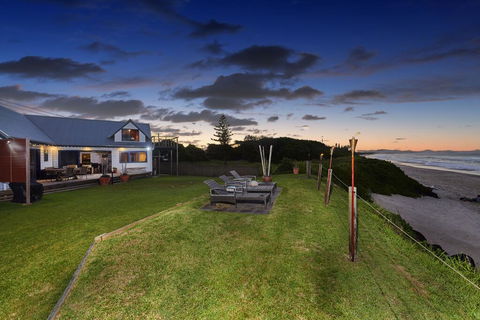 A PERFECT STAY - Belongil On The Beach - Accommodation Search 1