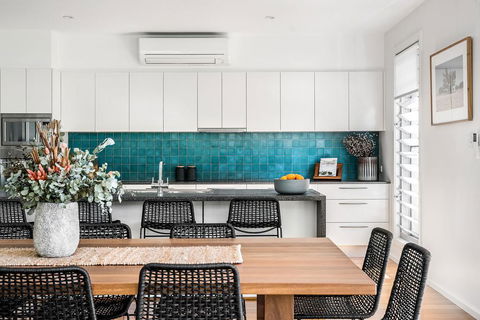 A PERFECT STAY - Shore Beats Work - Accommodation Search 0