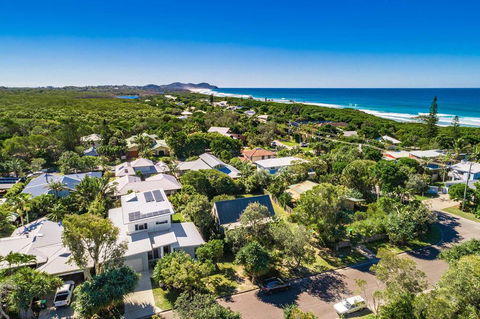A PERFECT STAY - Shore Beats Work - Accommodation Search 2