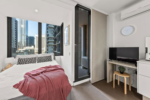 A Stylish & Comfy CBD Studio Near Southern Cross - Accommodation Search 3