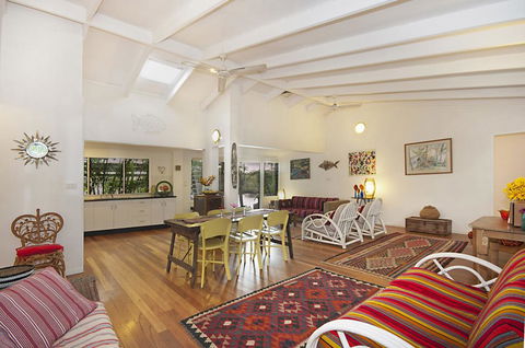 A SWEET ESCAPE - Aluna - Accommodation Search 0