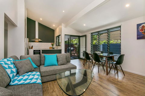 A SWEET ESCAPE - At The Beach - Accommodation Search 2