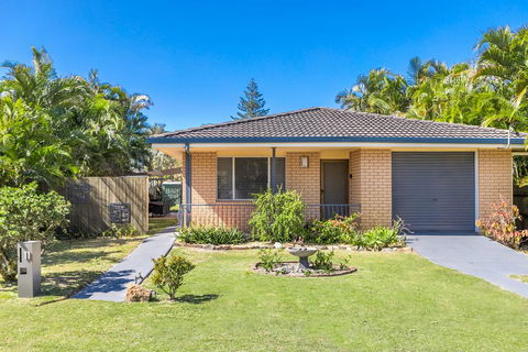 A SWEET ESCAPE - Carefree Beach Home - Accommodation Search 0