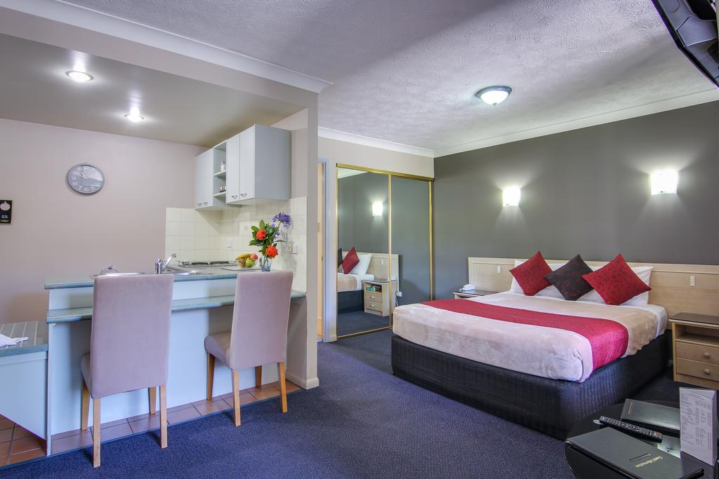 Bellfield QLD Accommodation Search
