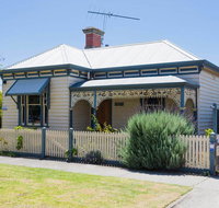 Abaleen House - Accommodation Search