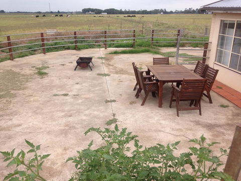 Abington Farm - Accommodation Search 1