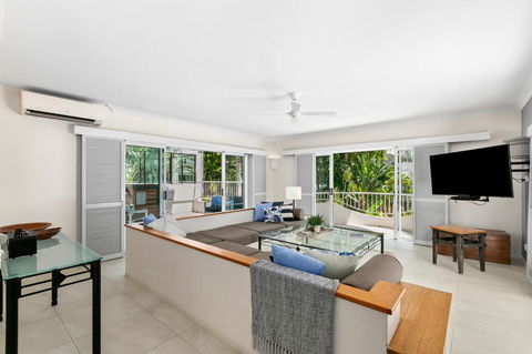 Absolute Beachfront Apt. With Private Pool In Alamanda Beachfront Resort (48) - Accommodation Search 3
