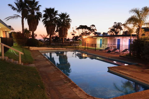 Absolute Lakes Entrance Motel - Accommodation Search 0