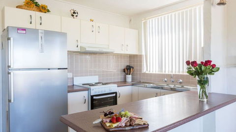 Absolute Oceanfront Cottage - Accommodation Search 2