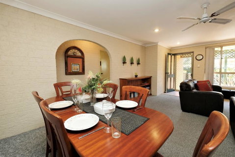ACACIA - WEEKLY ONLY - Accommodation Search 1