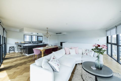 Accommodate Canberra - Warehouse - Accommodation Search 0