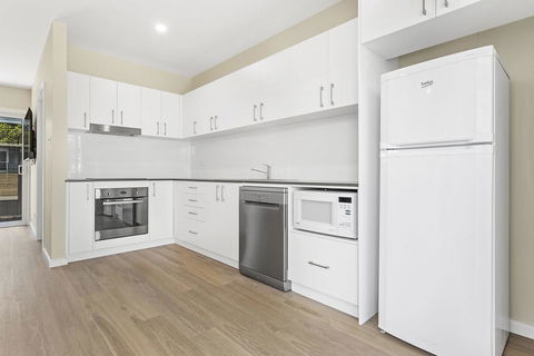 Achilles Street, 1/6 - Accommodation Search 3