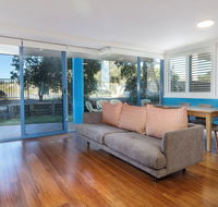 Across the road from the beach - Accommodation Search