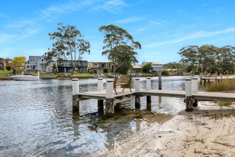 Doug\'s Jetty - Accommodation Search 0