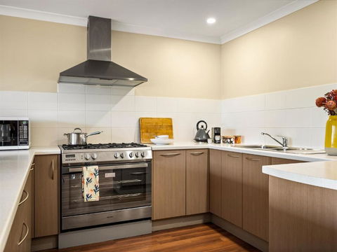 Eagle Bay Beach House - 300m To The Beach! - Accommodation Search 2