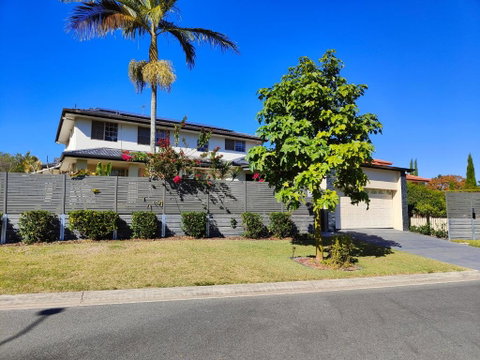 Eight Mile Plains House - Accommodation Search 1