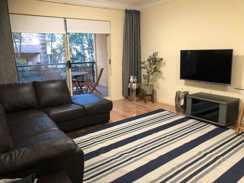 Escape To Strathfield For 8 Guests - Accommodation Search 0