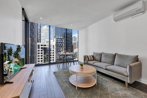 EQ Tower Modern Apartments Melbourne Central CBD - Accommodation Search 1