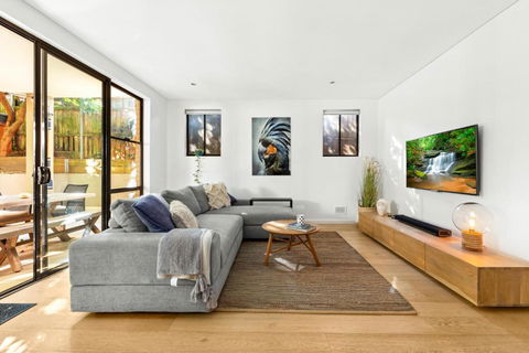 Fab Bondi 2-Bed With Courtyard & Alfresco Dining - Accommodation Search 2