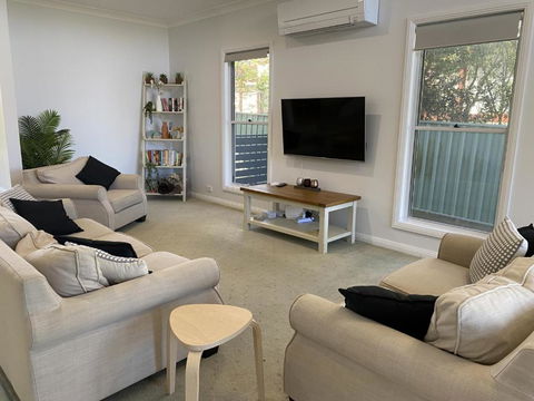FAIR11W - Fairlight House - Accommodation Search 1