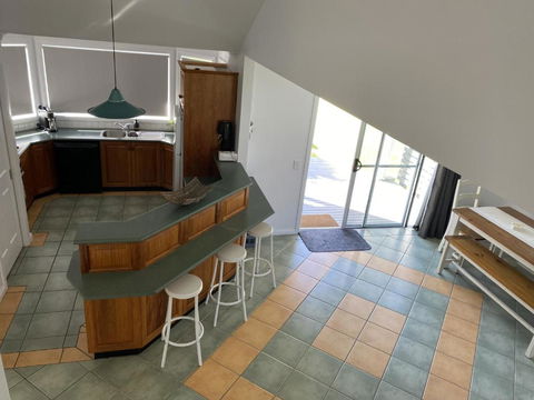FAIR11W - Fairlight House - Accommodation Search 2
