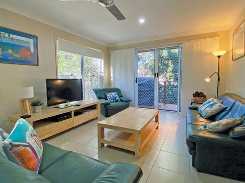 FLIP FLOP INN - Accommodation Search 2