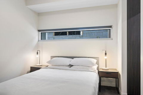 Fitzroy North 1-Bed With Balcony By Edinburgh Park - Accommodation Search 1