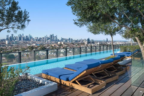 FLEMINGTON - Melbourne City Views - Accommodation Search 0