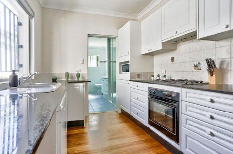 Gorgeous 2 Bedroom House Ultimo 2 E-Bikes Included - Accommodation Search 4