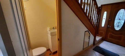 FRENCH HOUSE - Accommodation Search 3