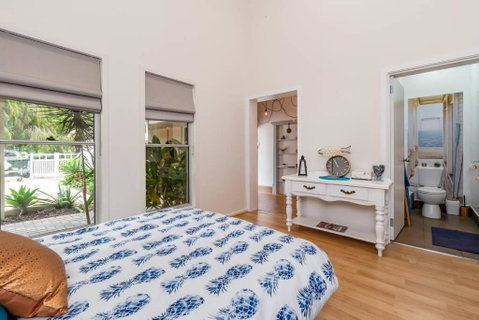 Gawler Townhouses 1C , 1 Queen Bed - Accommodation Search 0