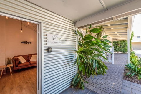 Gawler Townhouses 1C , 1 Queen Bed - Accommodation Search 1