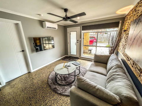 Geelong West Unit - Accommodation Search 1