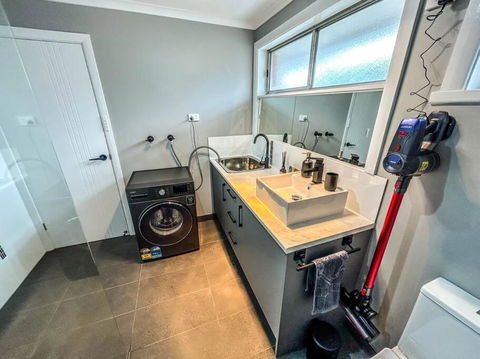Geelong West Unit - Accommodation Search 3