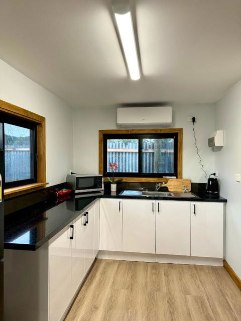 GORGE Chocolates Tiny House - Accommodation Search 2