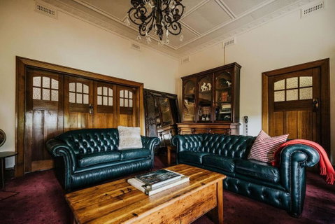 Green Gables King Suite - Accommodation Search 1