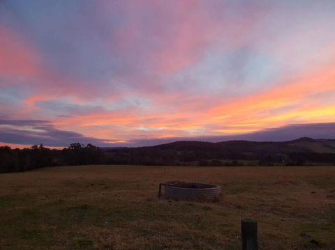 Handsome Hills Dairy Retreat - Accommodation Search 1