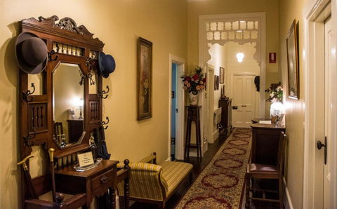 Heytesbury House - Accommodation Search 3
