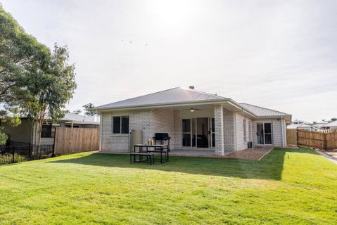 Hidden Woodland Paradise, Spacious Backyard & BBQ - 2024 New Built Home Near Logan Hospital, Ikea & More - Accommodation Search 0