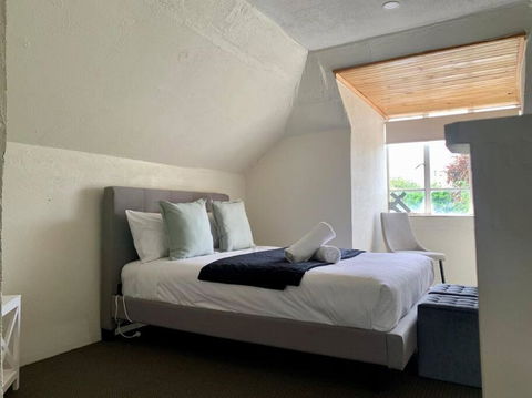 Historic Charm, Renovated Touch - Accommodation Search 3