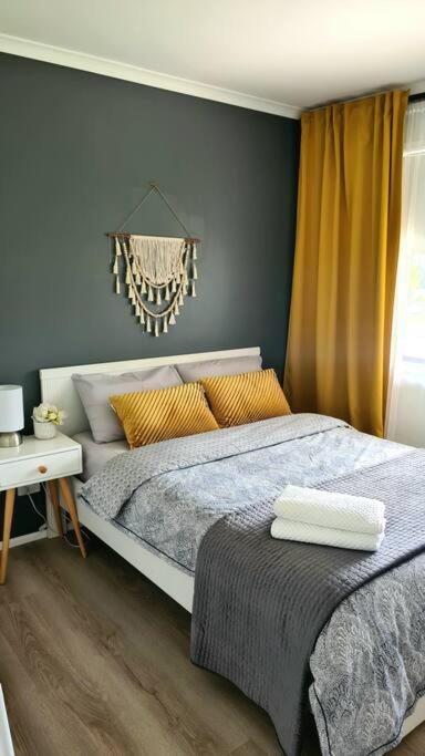 Holiday Home With Fantastic Location - Accommodation Search 0