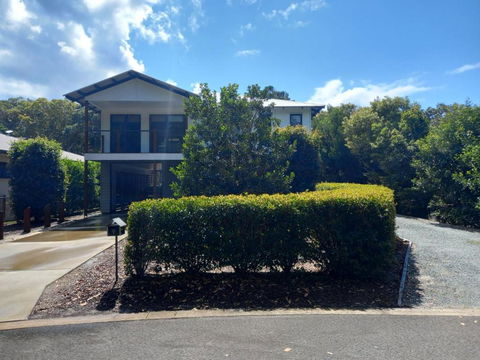 Ibis 9 House - Accommodation Search 1