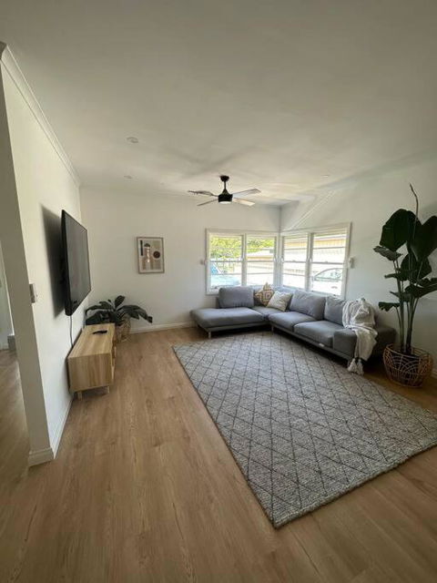 Home Away From Home - Accommodation Search 0