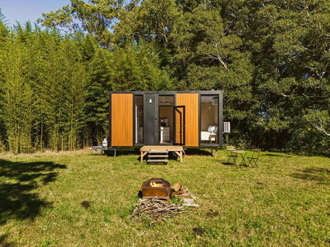 Huntingdon House By Tiny Away - Accommodation Search 1