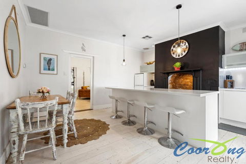 Hyde Cottage - Accommodation Search 3