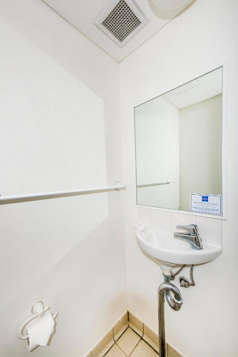 Imperial Motel Windsor - Accommodation Search 3
